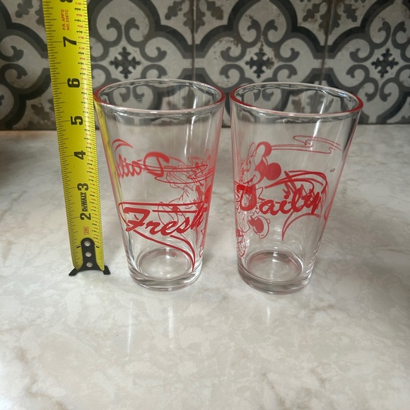 VERY RARE FIND! MINNIE MOUSE FRESH DAILY  GLASSES - SET OF 2 - Picture 3 of 4